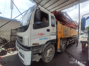 深圳2012年52米6节臂三一重工泵车，五十铃底盘