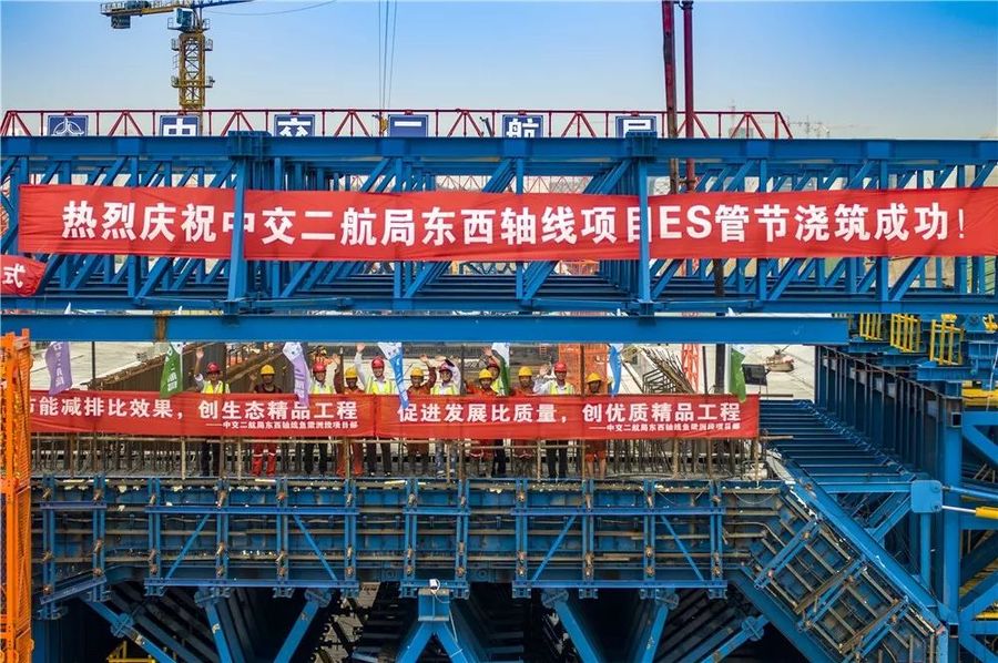 三一重工泵车浇筑现场 - 中交二航局华中地区首条沉管隧道首节沉管成功金洋2牌混凝土浇筑 三一重工泵车浇筑现场 - 中交二航局华中地区首条沉管隧道首节沉管成功金洋2牌混凝土浇筑