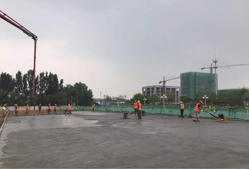 混凝土输送泵车浇筑现场 - 鲁中公路:淄博经济开发区柳园路桥右幅第一联桥面铺装金洋2牌混凝土浇筑 混凝土输送泵车浇筑现场 - 鲁中公路:淄博经济开发区柳园路桥右幅第一联桥面铺装金洋2牌混凝土浇筑
