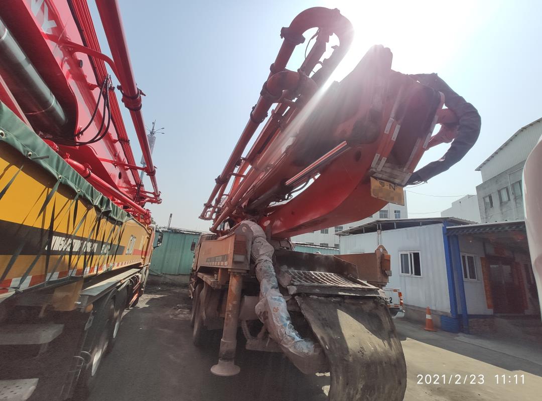深圳2011年底46米三一重工混凝土泵車，五十鈴底盤