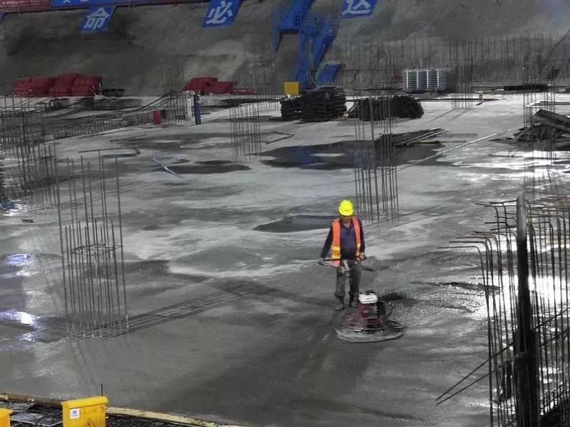 中建八局深圳前海國際會議中心項目首塊混凝土底板澆築完成