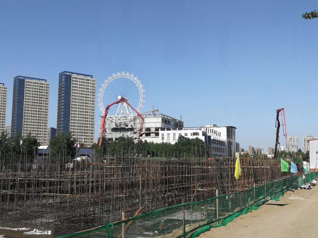 三一重工泵车、混凝土搅拌运输车浇筑现场 - 秀兰商砼集团鲁岗污水处理厂关键部位混凝土浇筑完成 三一重工泵车、混凝土搅拌运输车浇筑现场 - 秀兰商砼集团鲁岗污水处理厂关键部位混凝土浇筑完成
