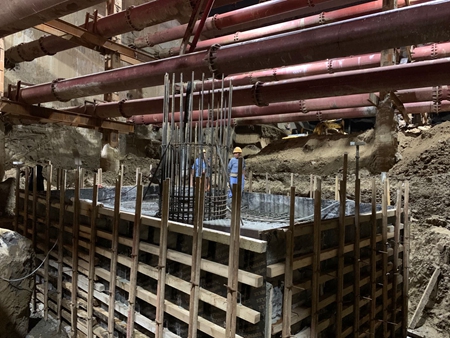 混凝土输送泵车浇筑现场 - 浙江省嘉兴市区快速路环线工程虹海桥主线承台混凝土浇筑完成 混凝土输送泵车浇筑现场 - 浙江省嘉兴市区快速路环线工程虹海桥主线承台混凝土浇筑完成