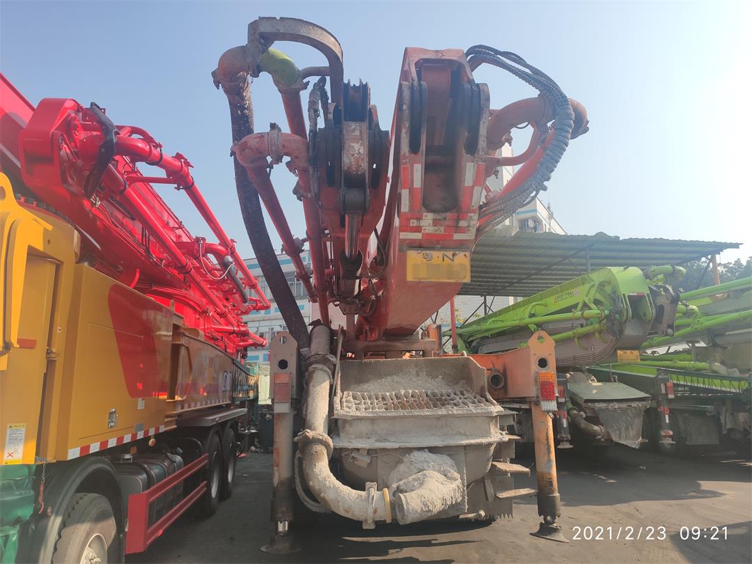 深圳2010年底43米三一重工混凝土泵車，五十鈴底盤